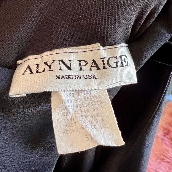 Vintage 90s Alyn Paige Dress - Picture 5 of 5